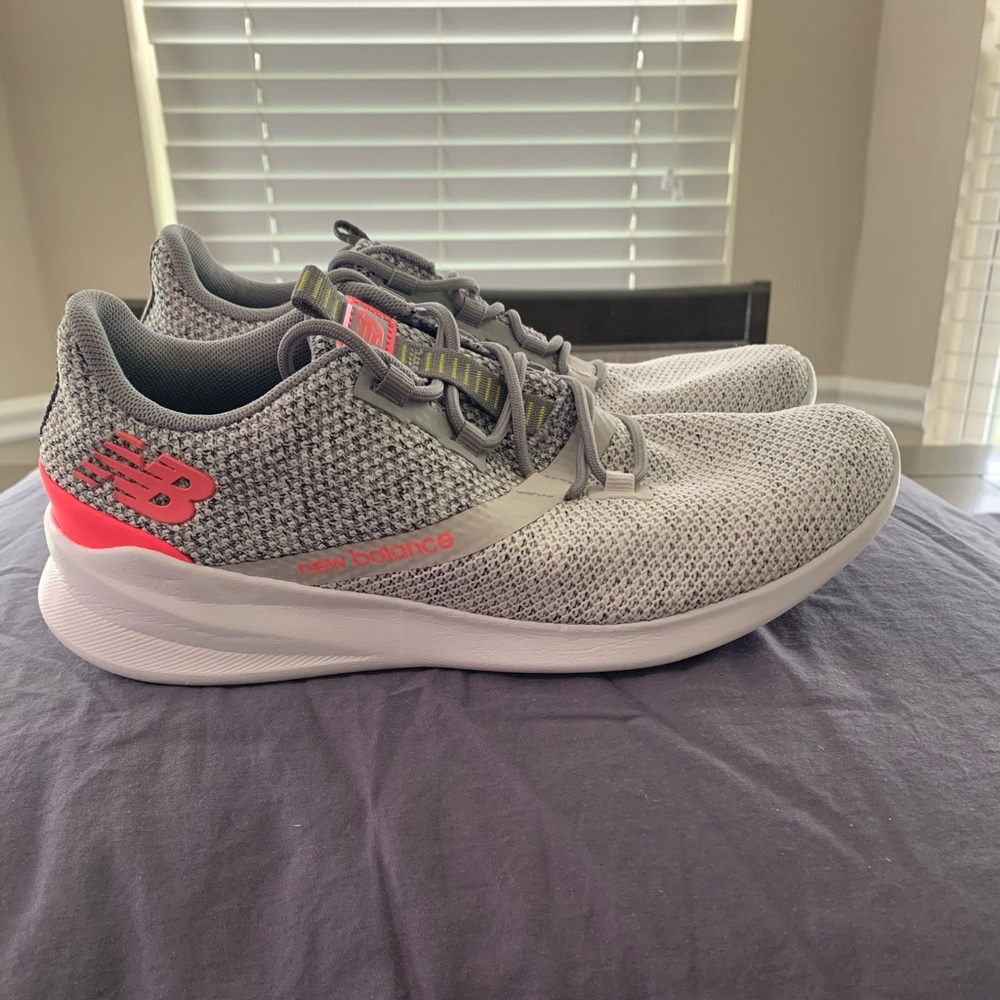 New Balance Cush Women Size 8